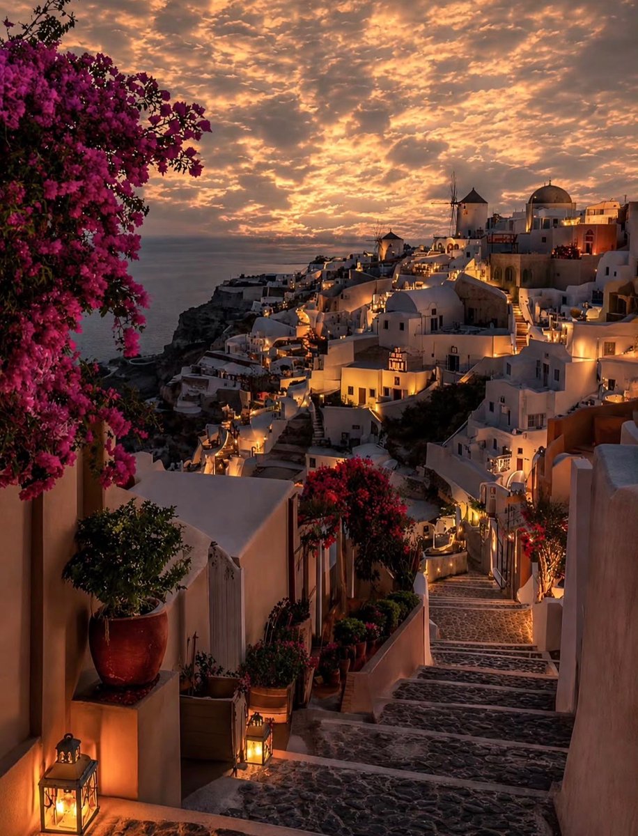 W0rld2026's tweet photo. Santorini, Greece 🇬🇷 https://t.co/XYlU402t5h
