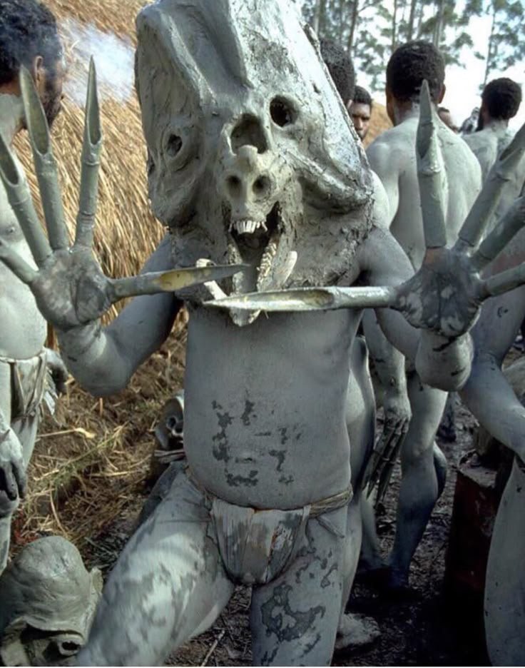 karnun0s's tweet photo. We WILL arm the Mud Men of Papua New Guinea with NUCLEAR MISSILES. https://t.co/0QF1674yPG