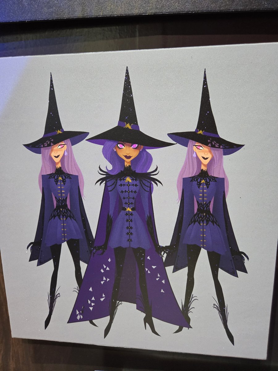 onewitchwillows's tweet photo. Can't wait to check out #Hexed Disney's newest witchy film!💜🐦‍⬛🔮 #D23Expo https://t.co/3fiM1xjVuy