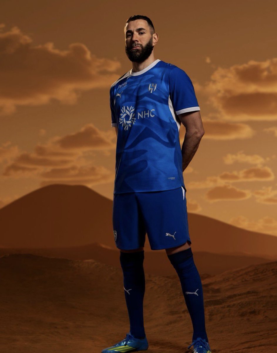 Almodrj_Alazraq's tweet photo. 🚨🚨🚨🚨 عاجل - بندر الرزيحان :

 كريم بنزيما سيغادر الهلال برفقة مالكوم وكانسيلو ✅ 

بنزيما  ✈️
مالكوم ✈️
كانسيلو ✈️ https://t.co/EVPivFbhuF