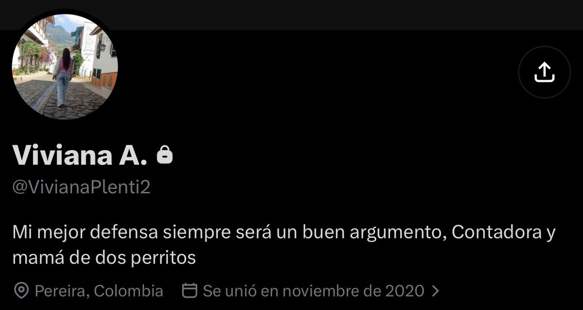 Fel1peQu1ntero's tweet photo. Ayer esta persona publicó que necesitaba insulina para su mamá “o donaciones para conseguir”. 
Le escribí por interno para ayudarle a gestionar. 
Me dijo que había logrado comprar “4 dosis”.  
Resulta que las insulinas no se venden por “dosis”. https://t.co/oEXuGK728C
