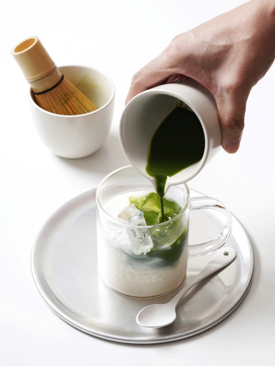 FramiSven3877's tweet photo. Try this 5-minute iced matcha latte recipe! Whisk 1 tsp matcha powder + 1 tbsp hot water until smooth, pour over ice, top with oat milk. Creamy, sweet, and perfect for hot afternoons!， https://t.co/6e6pH3XifO