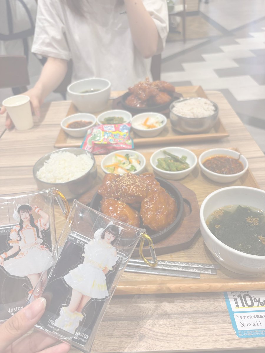 misasasa_16's tweet photo. この間お出かけした時撮ったの!!

 #オンエア  #星花すみれ  #夢叶めれ https://t.co/AWA7VnwM1t