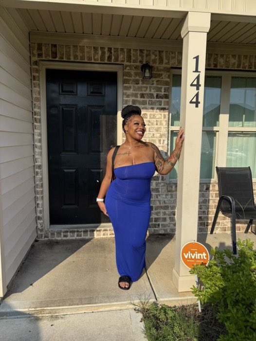 Mercyjenn92's tweet photo. love this dress 💙🥰 #usa #germany #texas #tx #houton #florida #Canadians https://t.co/nvCNhowraT