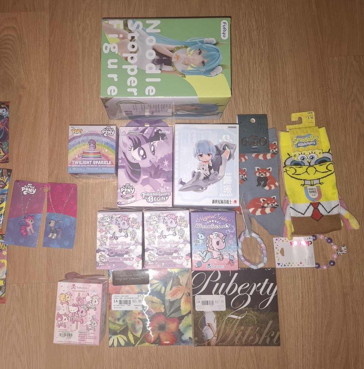 C137bunny's tweet photo. Stuff I borrowed from da mall!! #kleptotwt #klepto #twt #borrowing #tuff https://t.co/j8hKlQFm4f