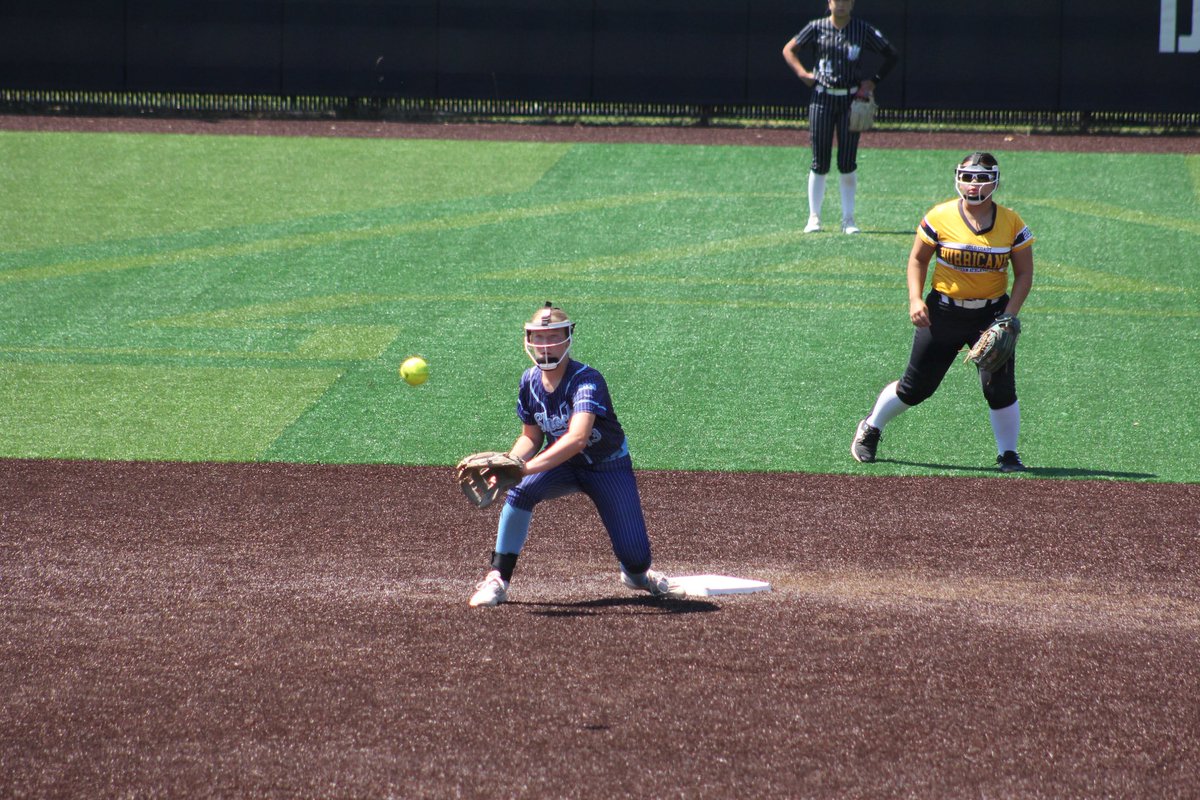 AddieWashko2030's tweet photo. I had an awesome time at the @ArmyWP_Softball prospect camp, I look forward to coming back in the future! Thanks coach @coachjenconsaul, Coach Gorman, Coach Rama, and staff for a great time. #GoArmyBeatNavy @CoastRecruits @LineDsoftball @ExtraInningSB https://t.co/PVjqE7bxNw