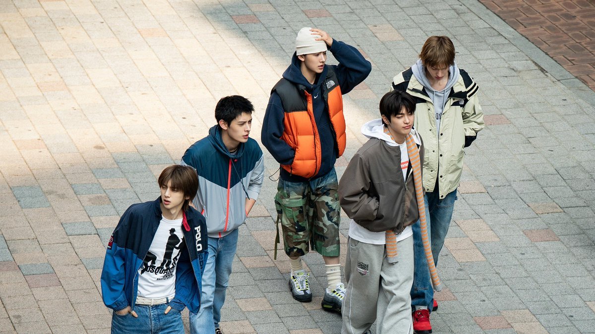 kchartsmaster's tweet photo. Top 10 songs on this week’s YouTube Music Korea:

1. ATEEZ - BAD
2. RESCENE - LOVE ATTACK
3. aespa - LEMONADE
4. CORTIS - REDRED
5. RESCENE - Pretty Girl
6. ILLIT - It's Me
7. Hearts2Hearts - RUDE!
8. I.O.I - Suddenly
9. RESCENE - Deja Vu
10. JENNIE - Less than a Lover https://t.co/l2I9qLVHiN