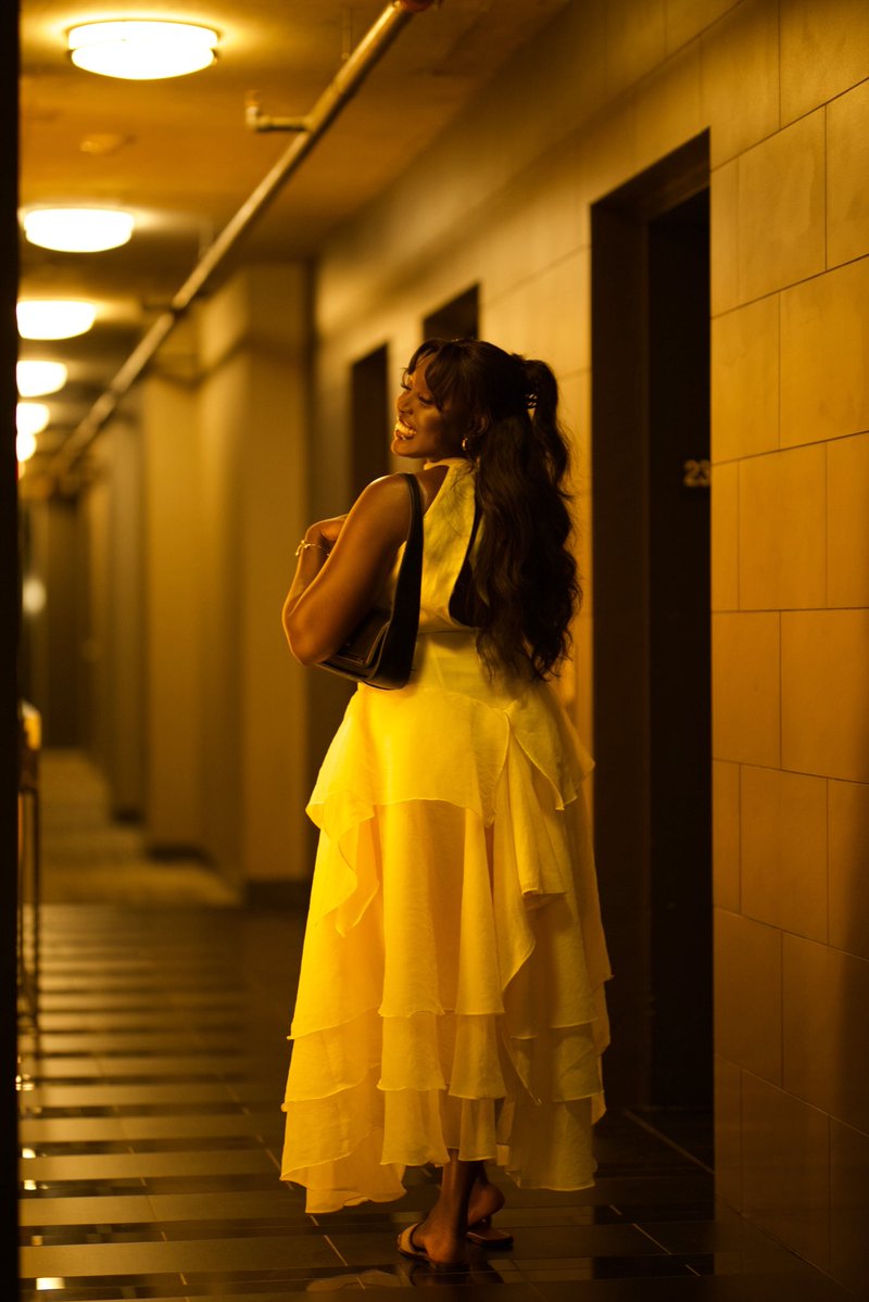 oeilletblanc_'s tweet photo. Me in yellow🥹🥹🥹💛 https://t.co/E0nRLYJgmG