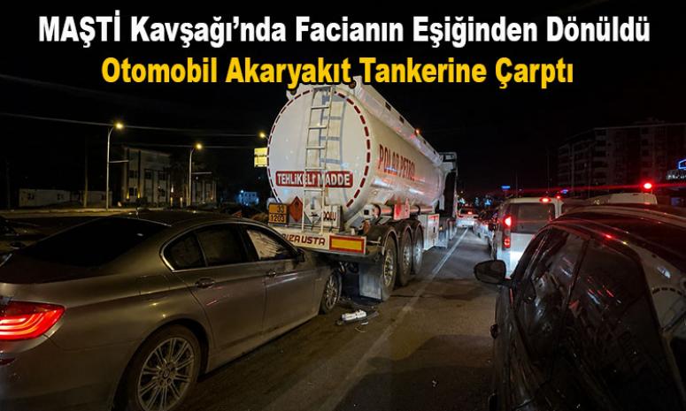 malatyamtv's tweet photo. MAŞTİ Kavşağı’nda Otomobil Akaryakıt Tankerine Çarptı

https://t.co/CxTVr8FEJf https://t.co/JWv8m2QTN2