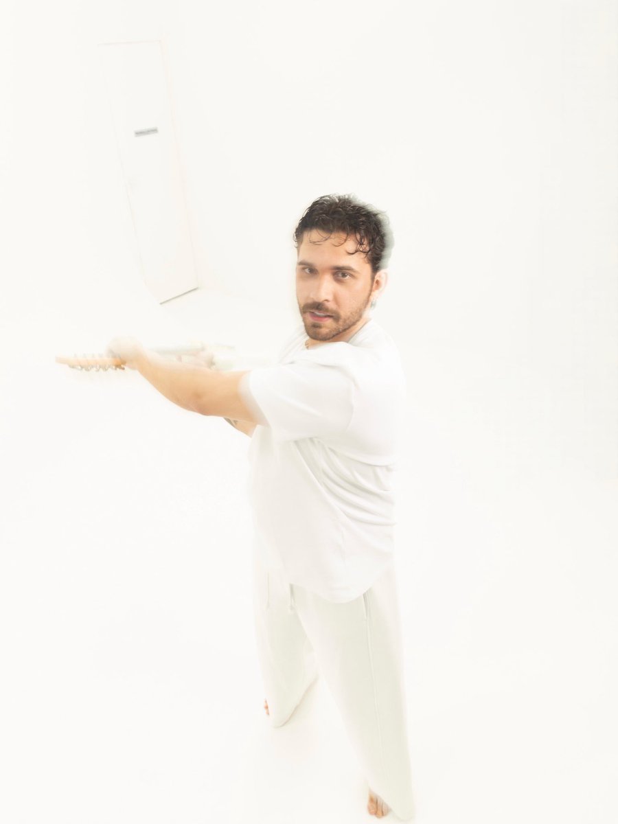 GustavoPMioto's tweet photo. Diário do álbum: INTRO.

Pensamentos Intrusivos. Em breve. https://t.co/sHwezIhe5T