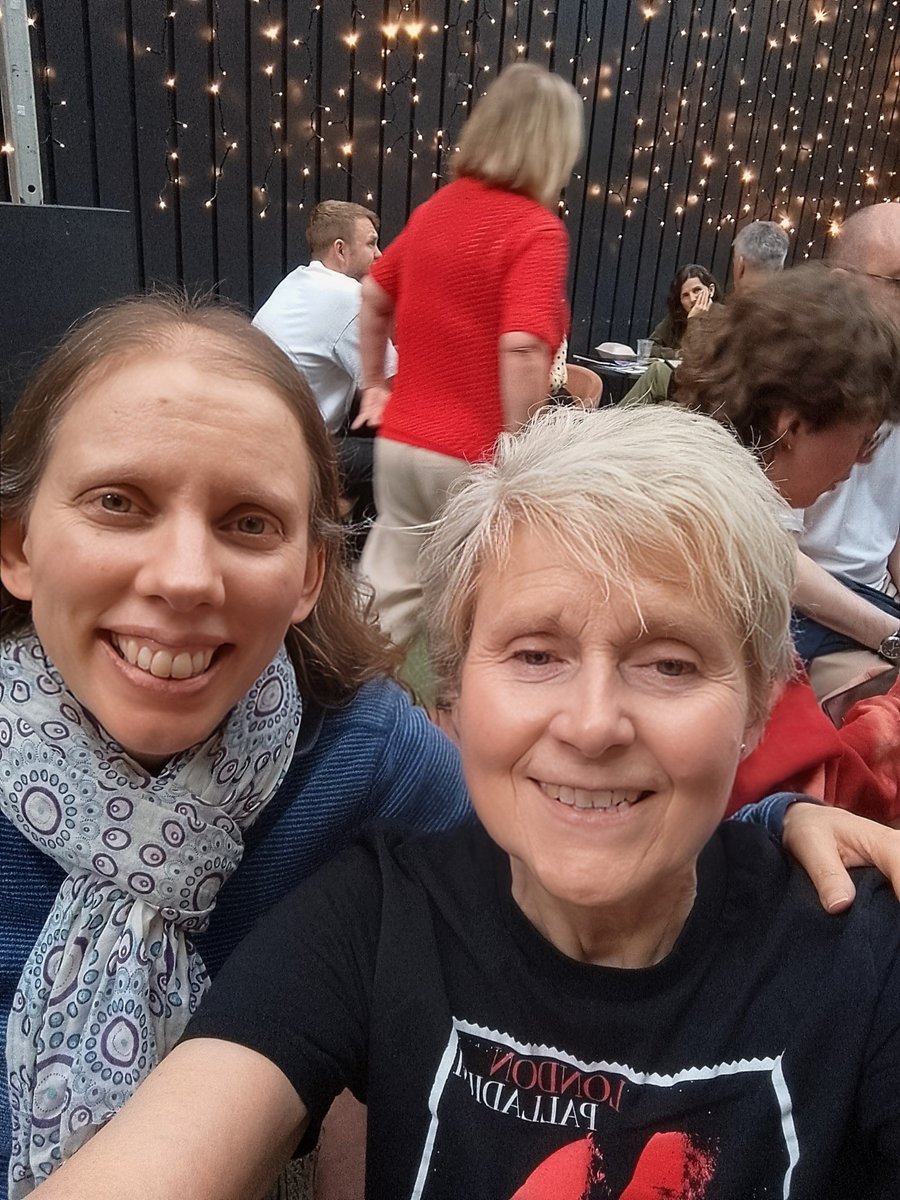 Karen19591's tweet photo. Another fabulous day out in Edinburgh also it was nice to catch up with my friend @Fiflia_S. https://t.co/n1enWnY5k5