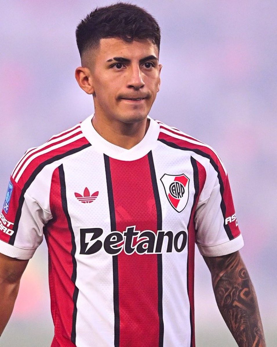 Termontiel_'s tweet photo. RIVER PLATE LA VA A DAR VUELTA

Y como manda la historia, con fútbol.

Con mucho fútbol. https://t.co/kcvVvhyWxf