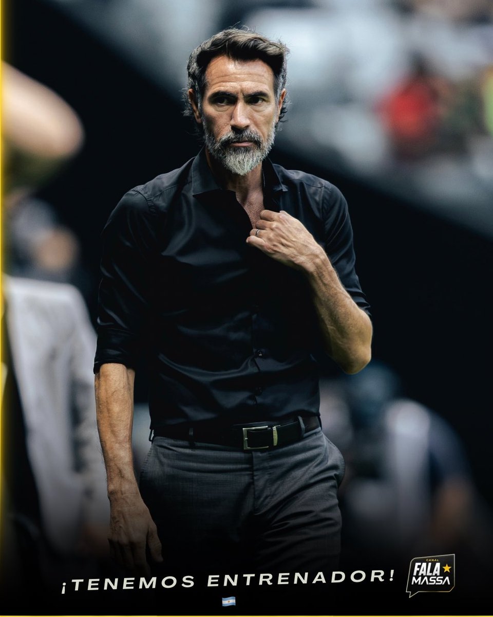 canal_falamassa's tweet photo. As notícias ruins, as cornetas, as crises simplesmente vão perder força aos poucos pq agora os caras estão jogando como homem, honrando a camisa, com raça, entrega, correndo um pelo outro. Para além dos bons números, Barba conseguiu reconectar time e torcida. #FechadoComBarba https://t.co/8CgTNlJj8J