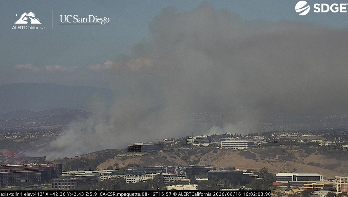 posted_news's tweet photo. The #SorrentoFire has exploded to 71.1 acres. 
🏘️An Evacuation Order is active for Zone SDC-1444. Leave the area now.
⛔ Road Closures: 10800 Vista Sorrento Pkwy &amp; Sorrento Valley Blvd / Jasmine Crest Ln are closed. 
https://t.co/dpy95p14Bv https://t.co/71aZetAlAR