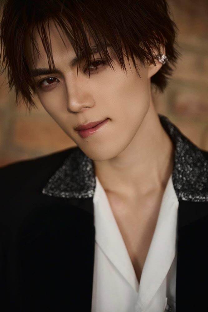 kadokawastore's tweet photo. ✨予約開始✨
／
#簡秀吉 1st Photobook (仮)【特別版】
オールアザーミニフォトブック付
https://t.co/yQKpL985Bw
＼

特別版限定ミニフォトブックには未収録アザーカットを��っぷり掲載📸

さらに10/20(火)までに予約購入いただくと
抽選で10名様にはミニフォトブックを【直筆サイン入り】でお届け✨ https://t.co/V5ubAWZunG
