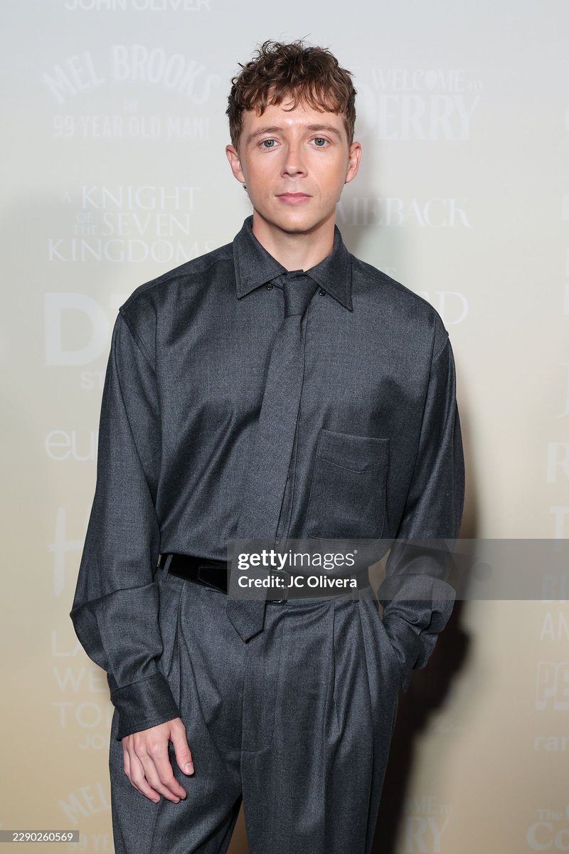 HowellHub43094's tweet photo. Gerran is wearing an outfit at the HBO MAX Emmy Nominee Celebration. https://t.co/hZAhNWEBmj