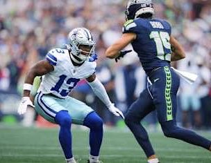 OdellMVP's tweet photo. Anyway Caleb can get the same headband that Jevon holland has? (Pic is from last madden but he still has it) @Equipment_Guru https://t.co/hNQu3KDp5f