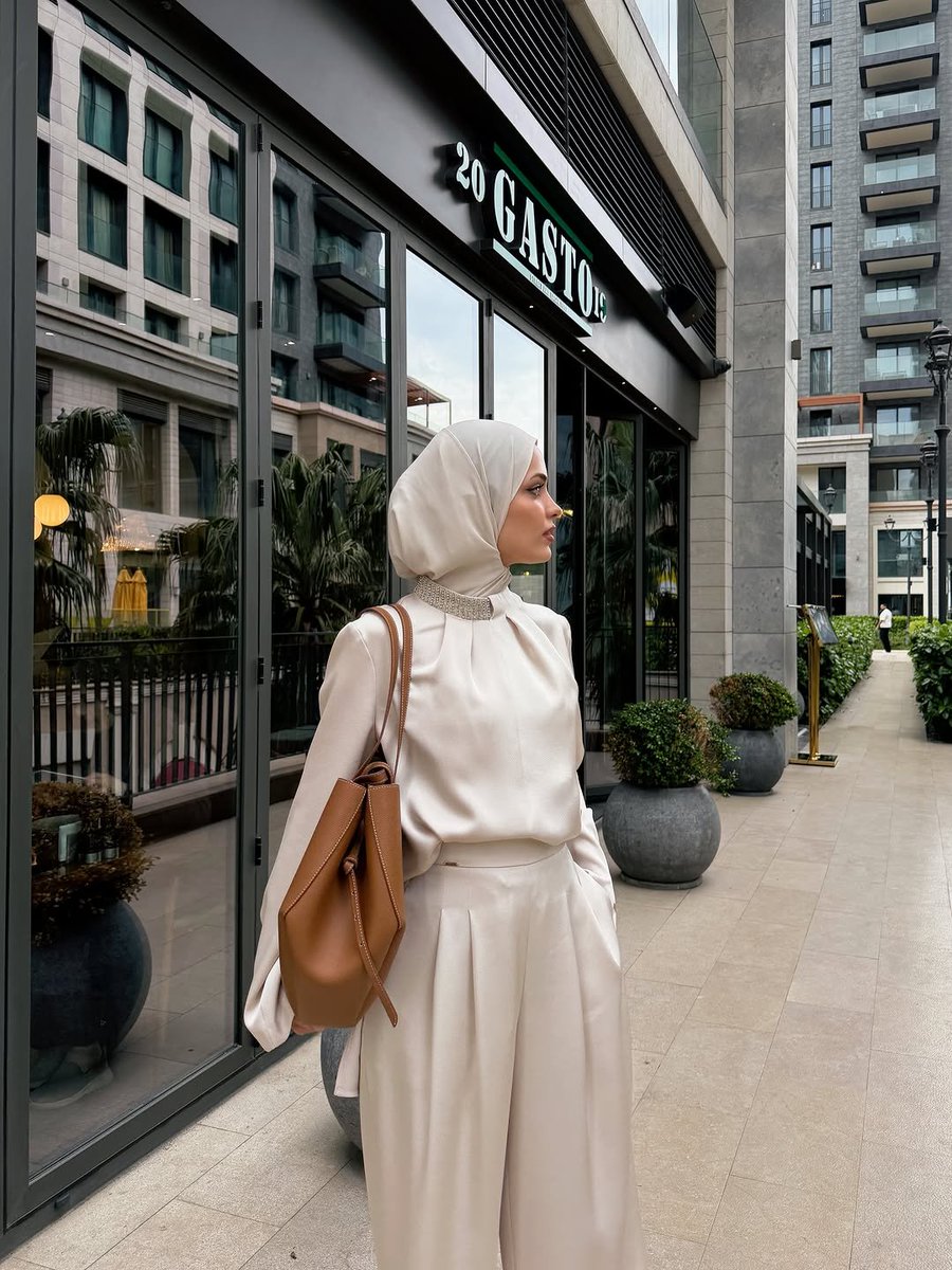 Maryamkhanmalik's tweet photo. My people are proud of me, my job is to make you rich inshallah 💵💵☪️☪️ https://t.co/OKaSTLjJXU