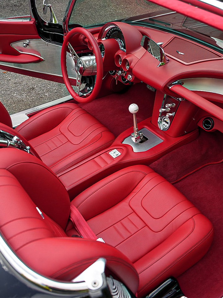 Rose21C139's tweet photo. A reimagined C1. This custom 1962 convertible packs a 418 cubic inch stroked LS3 mated to a Tremec T56 Magnum six speed close ratio manual, sitting on an Art Morrison GT Sport chassis. Most people think a car like this is meant for women to drive, but does that mean a guy can't drive it?