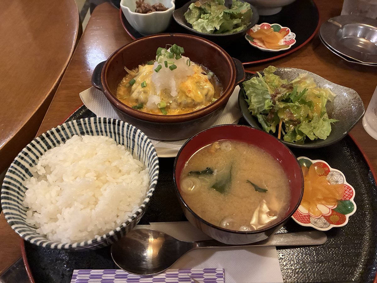 mjs_sol_kanto's tweet photo. おはようございます🐈‍⬛
お盆は9連休をいただき、夏を大満喫しました🌻皆様はお盆休みいかがでしたか？

今日からまた頑張りましょう✊
今週もよろしくお願いします！

#ミロク情報サービス #MJS #企業公式
#企業公式相互フォロー #企業公式つぶやき部 #企業公式が朝の挨拶を言い合う #ランチ https://t.co/nlJStviDLB