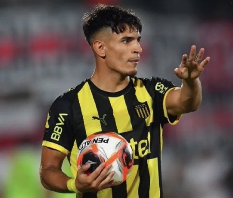 mercadomanya's tweet photo. Una vergüenza lo de este tipo hoy

Resentido y viniendo a jugarle de vivo al club que lo formó. Muy mala leche y desagradecido

Te estas equivocando feo @Mati02Gonzalez https://t.co/Mv97xZkGnw