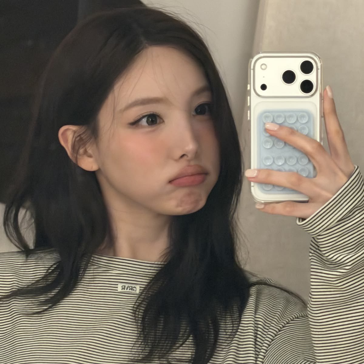 witchycatlovr's tweet photo. does anyone remember me :0 im sorry ive been gone for so long 😔 my dms are cleared tbh so if u messaged me i might not have seen it :( please let me know if you’d like to start another dm! https://t.co/VUzCvJp3kQ
