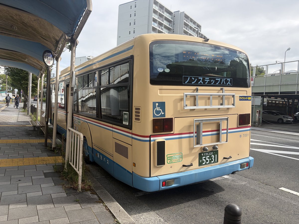koukaisyasin's tweet photo. 予想的中
リアも非公式側も広告なし https://t.co/GcbFq9Q3ru