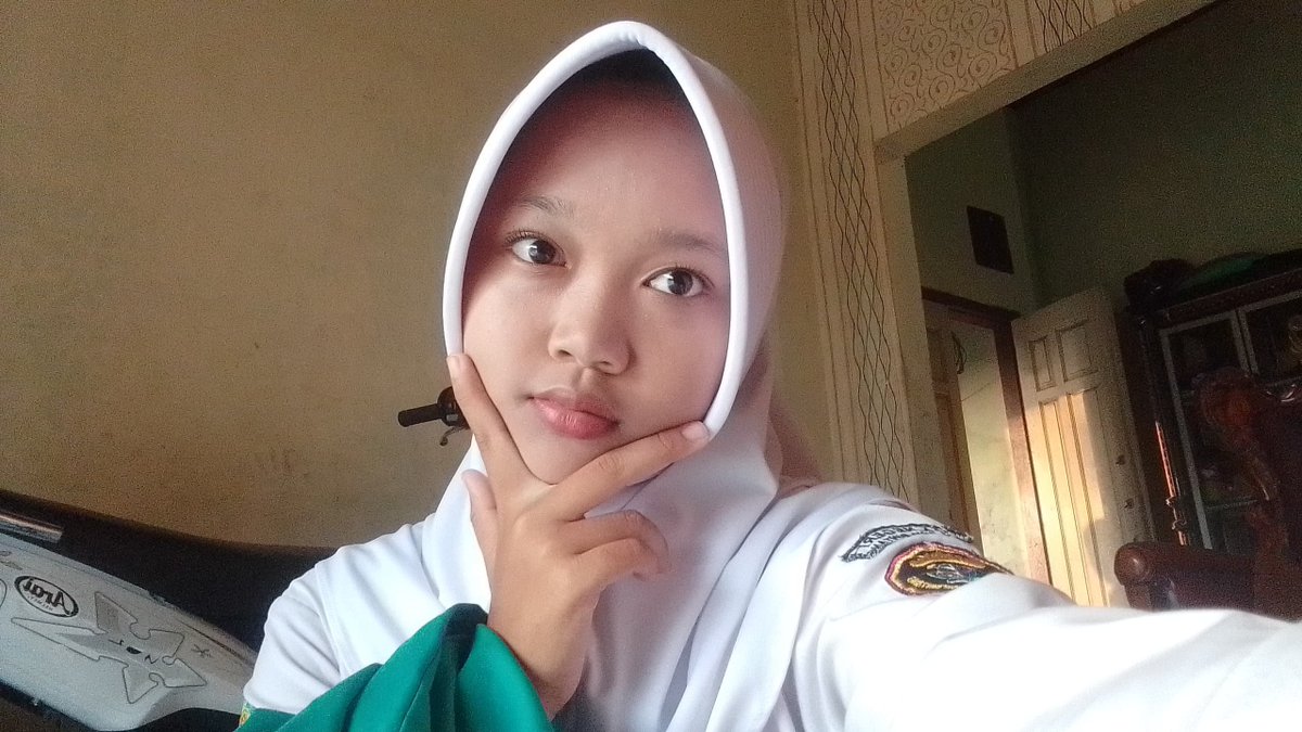 blqiella's tweet photo. selamat hari kemerdekaan smw (dari ak 16 tahun kelas 11) https://t.co/UYyQOwuzoU
