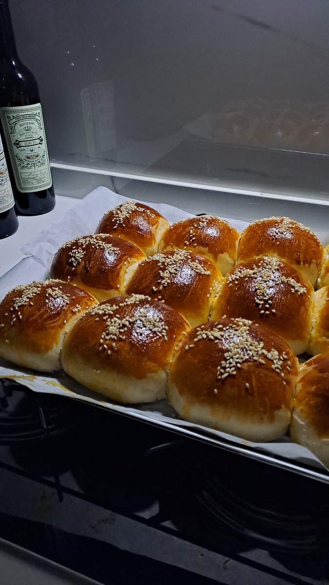 Beyzaskrc_oz's tweet photo. Birinin oglunu cok sevince gece 3 sulari kızlar https://t.co/CQP09VuBoV