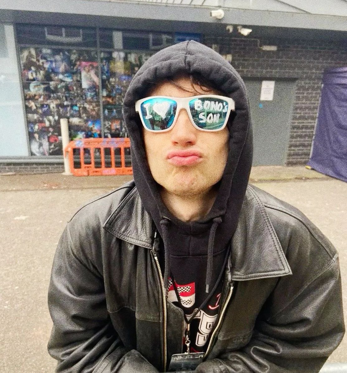 tbslbrae's tweet photo. NATIONAL ELIJAH HEWSON DAY!!❣️happy birthday eli🫂 https://t.co/8H8B8zy0fm