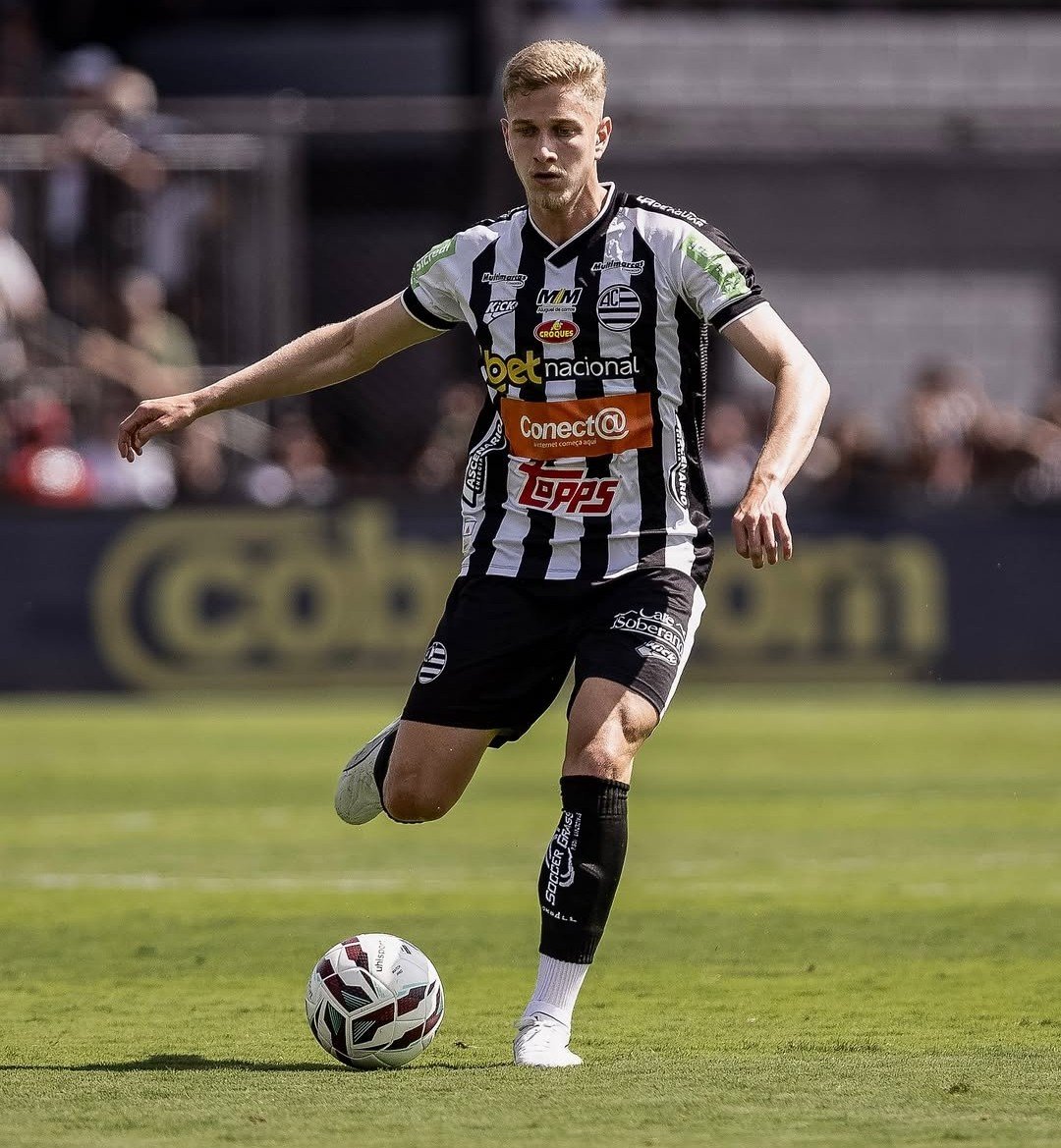 PivetesDeAco's tweet photo. Jota em América-MG🇧🇷 1 X 3 Athletic-MG🇧🇷. Série B 22ª Rodada (16/08).

⏰️ 73' minutos jogados
🅰️ 1 assistência
🧠 1 grande chance criada
🔑 2 passes decisivos
✅️ 83% dos passes certos (29/35)
🆚️ 1 desarme feito (1/2)
✂️ 1 corte
🦾 4 recuperações de bola

#PivetedeAço https://t.co/9ioMTZrZDH