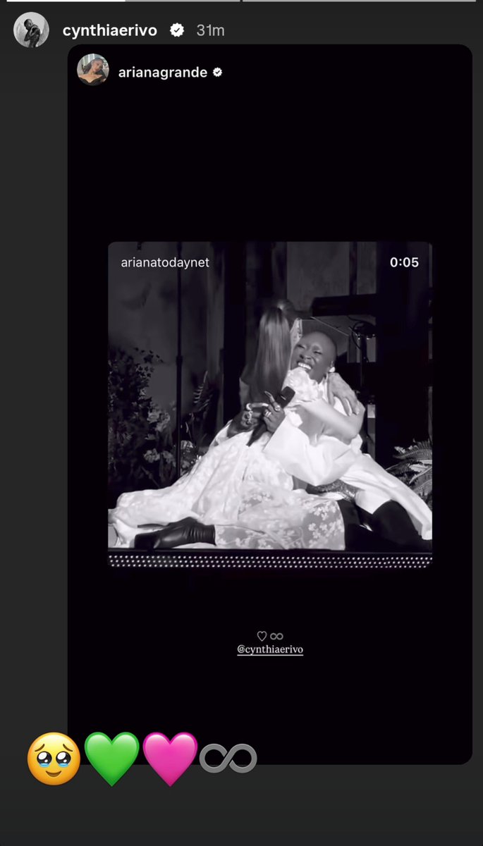 CynthianaDaily's tweet photo. Ari: ♡∞
Cyn: 🥹 💚 🩷 ∞ https://t.co/fhDBEzWLCs