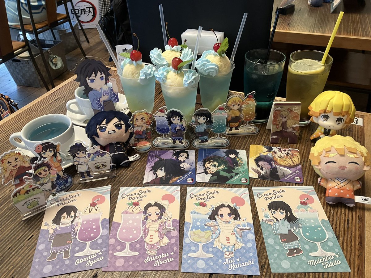 yuiyui_cl's tweet photo. ななちゃんとUfotable カフェとcharacters cafeに行って来た✨
クリームソーダ、いっぱい飲んでくじも沢山引いてとっても楽しかったです🍹🎀 https://t.co/ypLxmsCd8c