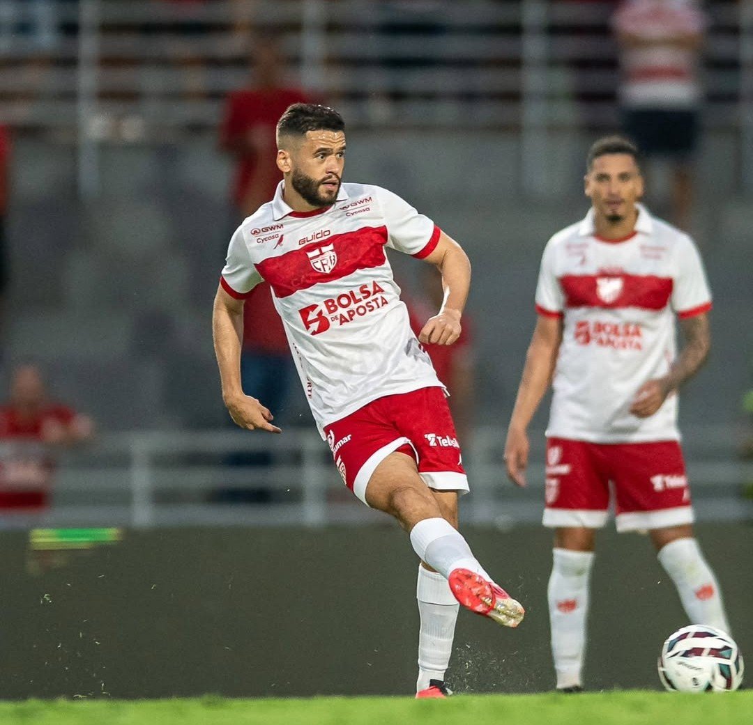 PivetesDeAco's tweet photo. Patrick De Lucca em CRB🇧🇷 0 X 0 Novorizontino🇧🇷. Série B 22ª Rodada (16/08).

⏰️ 13' minutos jogados
✅️ 88% dos passes certos (15/17)
↗️ 0 bolas longas certas (0/1)
👟 1 finalização
✂️ 1 corte
🦾 1 recuperação de bola
🚀 2 duelos aéreos ganhos (2/3)

#PivetedeAço https://t.co/JcUhLYvyo6