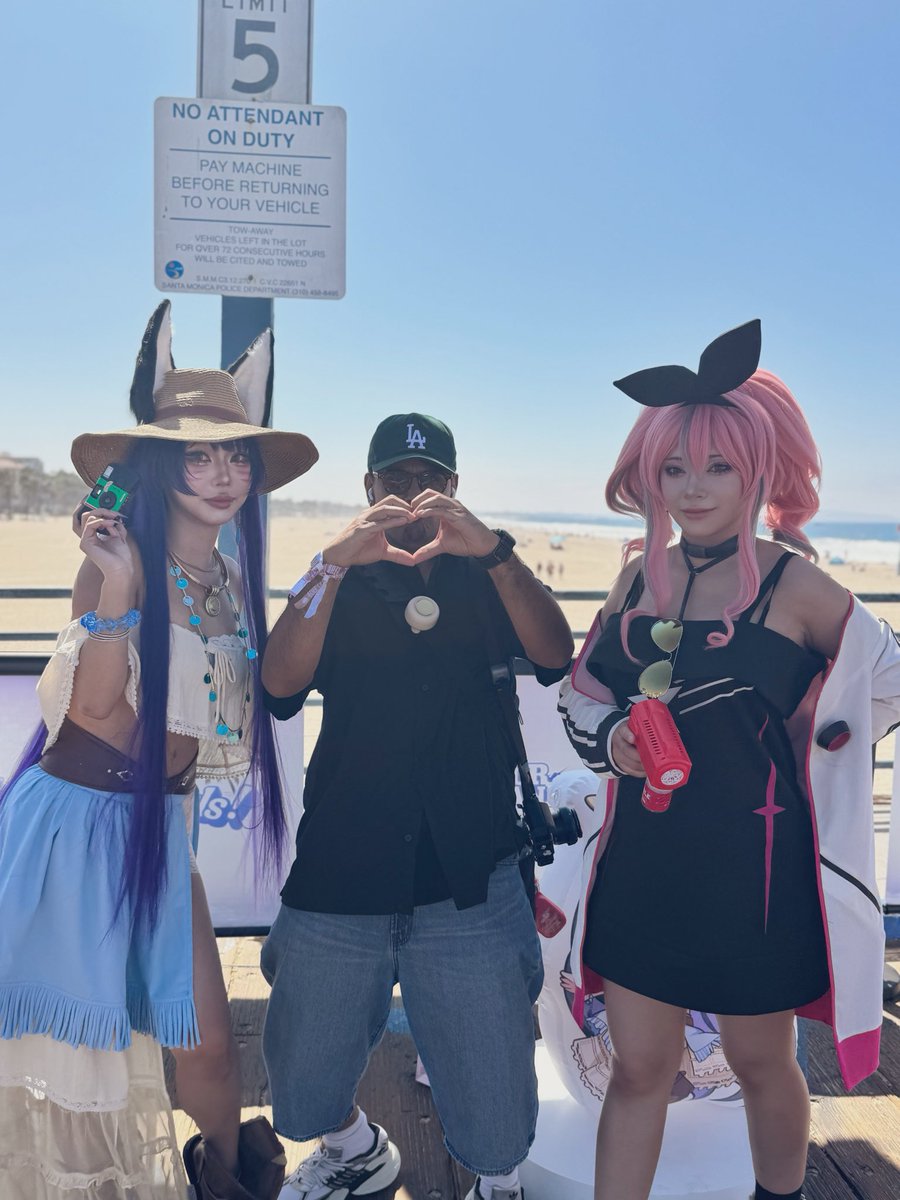 RODSPLANN's tweet photo. Musashi my beloved and Bremerton
Musashi: @/me0w0_i (ig) Bremerton: @starkecoser #azurlanefes https://t.co/K7qSk4wME3