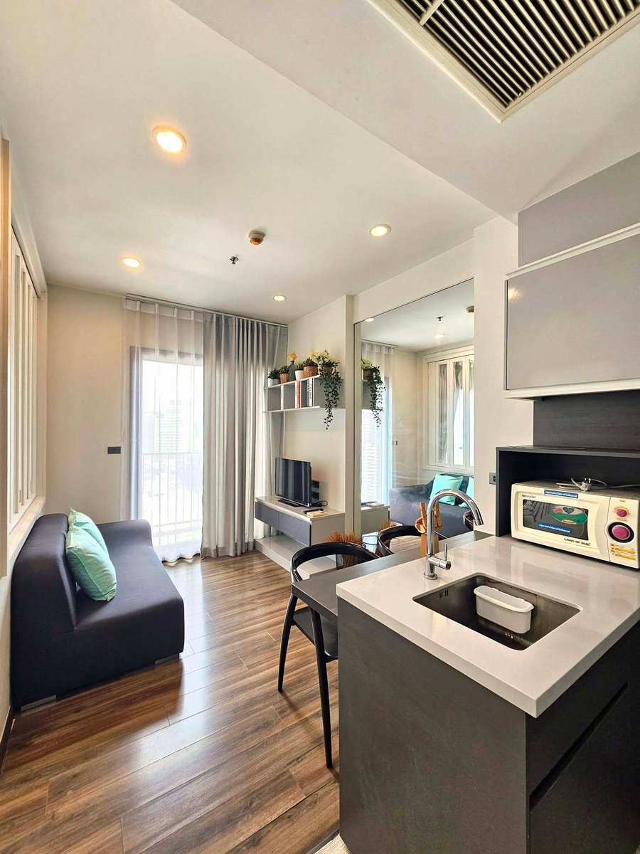 ishikawashojith's tweet photo. Condo[00237]: Wyne Sukhumvit 
Rent: 24,000
Type:1BR
Size:33
Location:Prakanong

DM us for more details.
お問い合わせはDMもしくは sales@ishikawashoji.com まで

#タイ #バンコク生活 #バンコク賃貸 #コンドミニアム #賃貸 #Bangkok #BangkokCondo #Condo #CondoForRent #Apartment https://t.co/RaGkkId0q1
