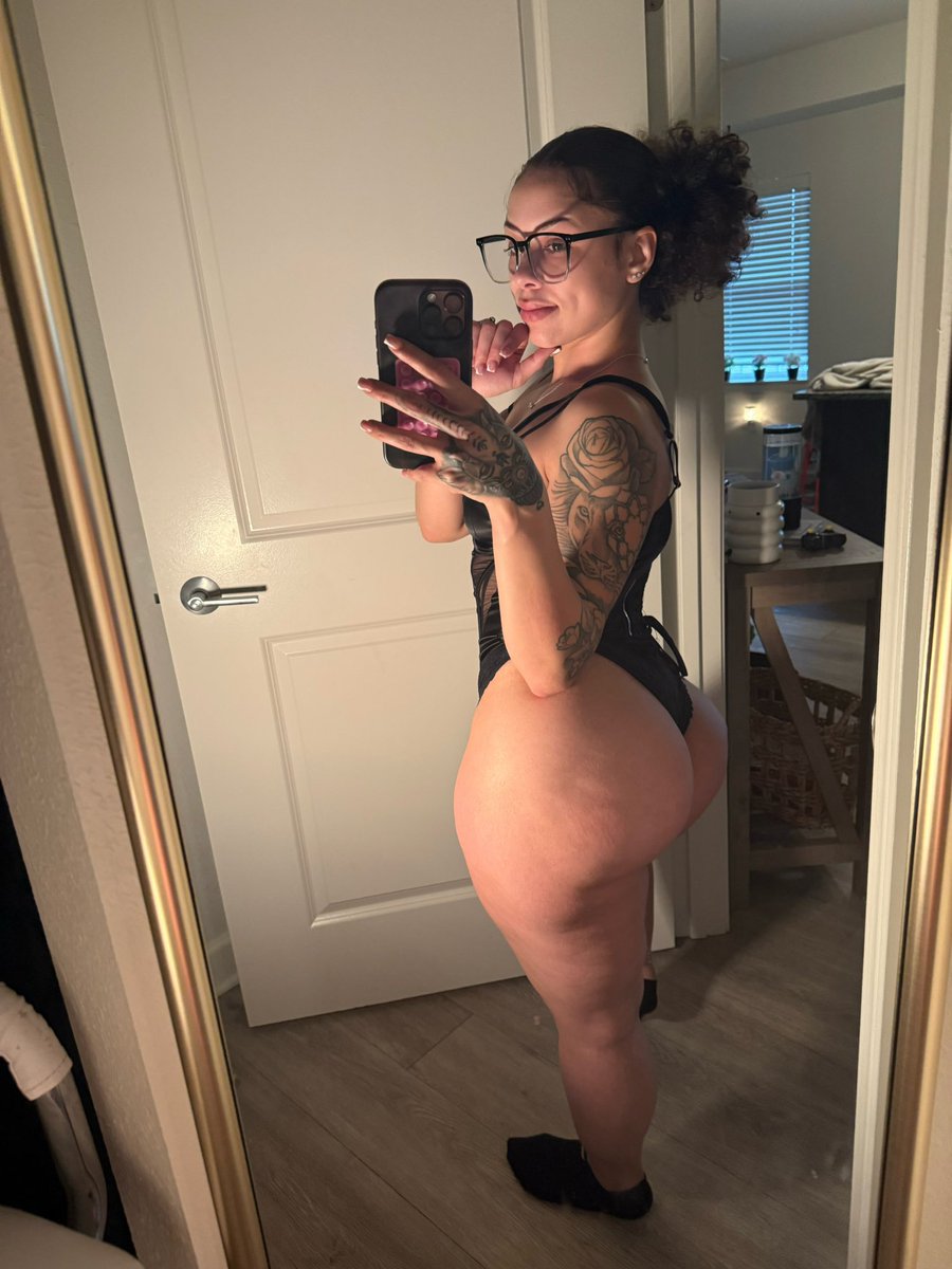 Bigbaby____1's tweet photo. Pretty and a lil sassy😻🎎
 #detroit #313freakz #detroitfreaks #detroitbaddies #eastside313 #nolimitspervs #westside313 #sluttedout https://t.co/yH2OAEogo5