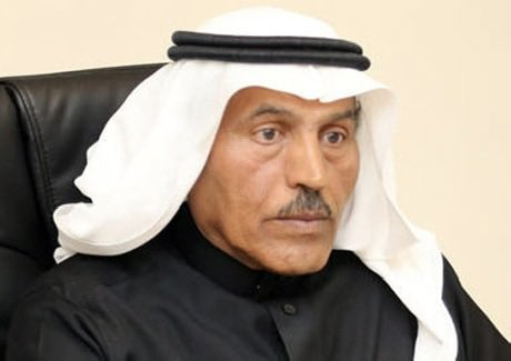 albader_m's tweet photo. يقول الأستاذ / عبدالرحمن بن محمد السليم @A_Alsolaim :

#يوسف_عبدالمحسن_الدويش

أبو زياد، رحمه الله.وأسكنه فسيح جناته

ترك الاثر الجميل وترك ذكرًا حسنًا وسيرة عطرة، وشخصية نادرة اجتمع فيها الكرم والنبل والمروءة وطيب النفس وحسن المعشر. كنت تشعر بالارتياح وأنت تجلس معه أو تتعامل معه؛ بشاشة بلا تكلف، وكرم بلا منّة، ونبل يتدفق يظهر في المواقف معبراً قبل الكلمات. كان من أولئك الرجال الذين يتركون في النفس طمأنينة، فإذا غابوا أدرك الناس قيمة حضورهم.
ولاشك هذا هو أجمل ما يتركه الإنسان خلفه: أن يغيب عن العيون، ويبقى حاضرًا في القلوب، وأن يُذكر اسمه بعد رحيله، فتتبسم الوجوه، وترقّ القلوب، وتنطلق الألسن له بالدعاء والرحمة.