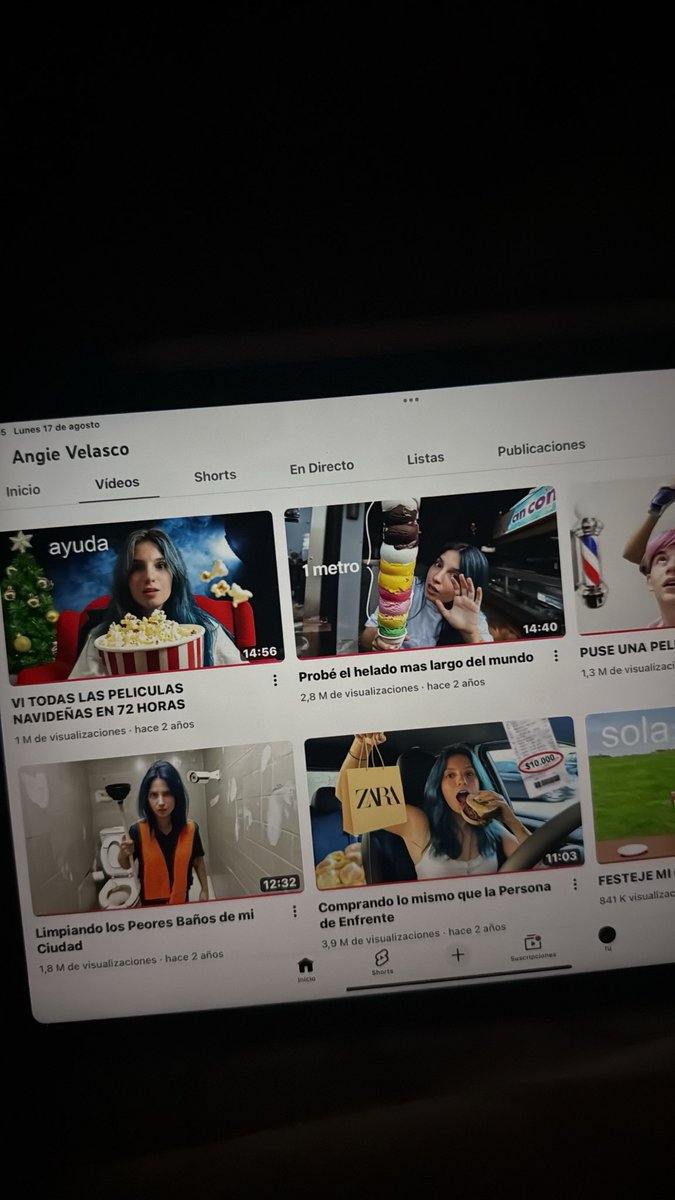 laulovesangie's tweet photo. llevo 20 minutos buscando algo interesante para ver y no hay nada, siempre toca recurrir a ella https://t.co/Z4oQ079ZGg