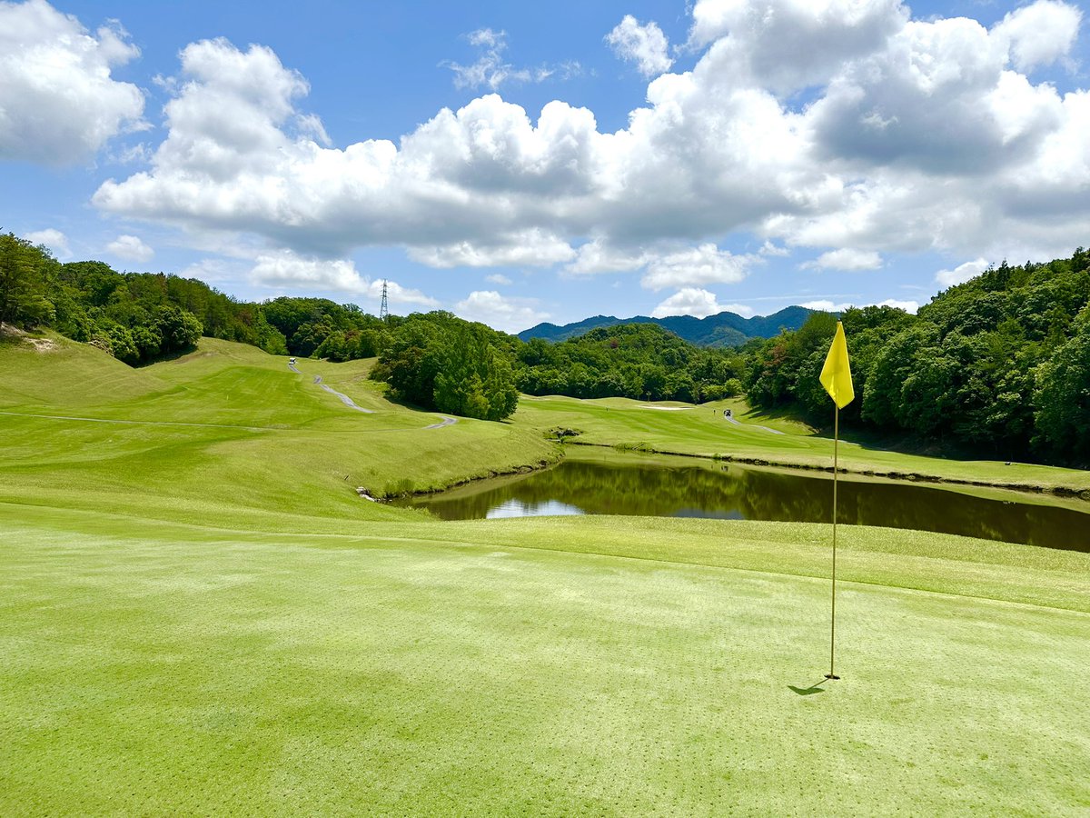 Crypto_GolfClub's tweet photo. ゴルフのスコアは80台で
THEアマチュアゴルファーです。

そんな全アマチュアゴルファーに刺さる
アプリを今日もコツコツ制作中！

#ゴルフ好きと繋がりたい https://t.co/5NqeckRKhF