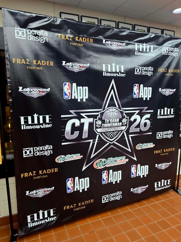 NJLadiesHoops's tweet photo. Fun visit this past Tuesday to the Ta'Quan Zimmerman Elite 20 High School All American HS Game @buzzzy__ 
featuring a large majority of the top Girls & Boys US players in the entire US - ALL RANKED TOP 50 In CT

Can't wait to hear the replay by the Nationally Known Girls HS evaluators @KPannell71 & @ShaneLaflin 

FREE TOO!

@GthingBBall @Kanisha1991 @sammy291