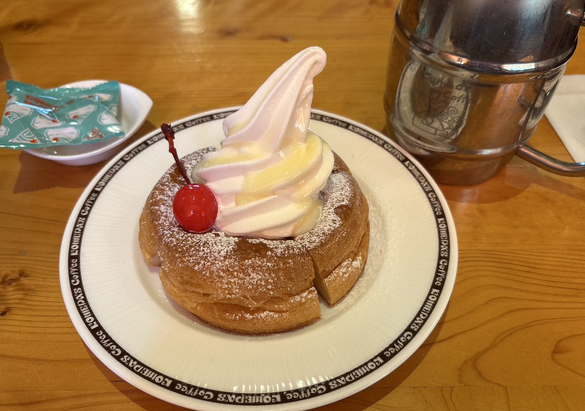 dramugi's tweet photo. 限定シロノワール今回も何とか回収成功 https://t.co/5gqCovoAiK