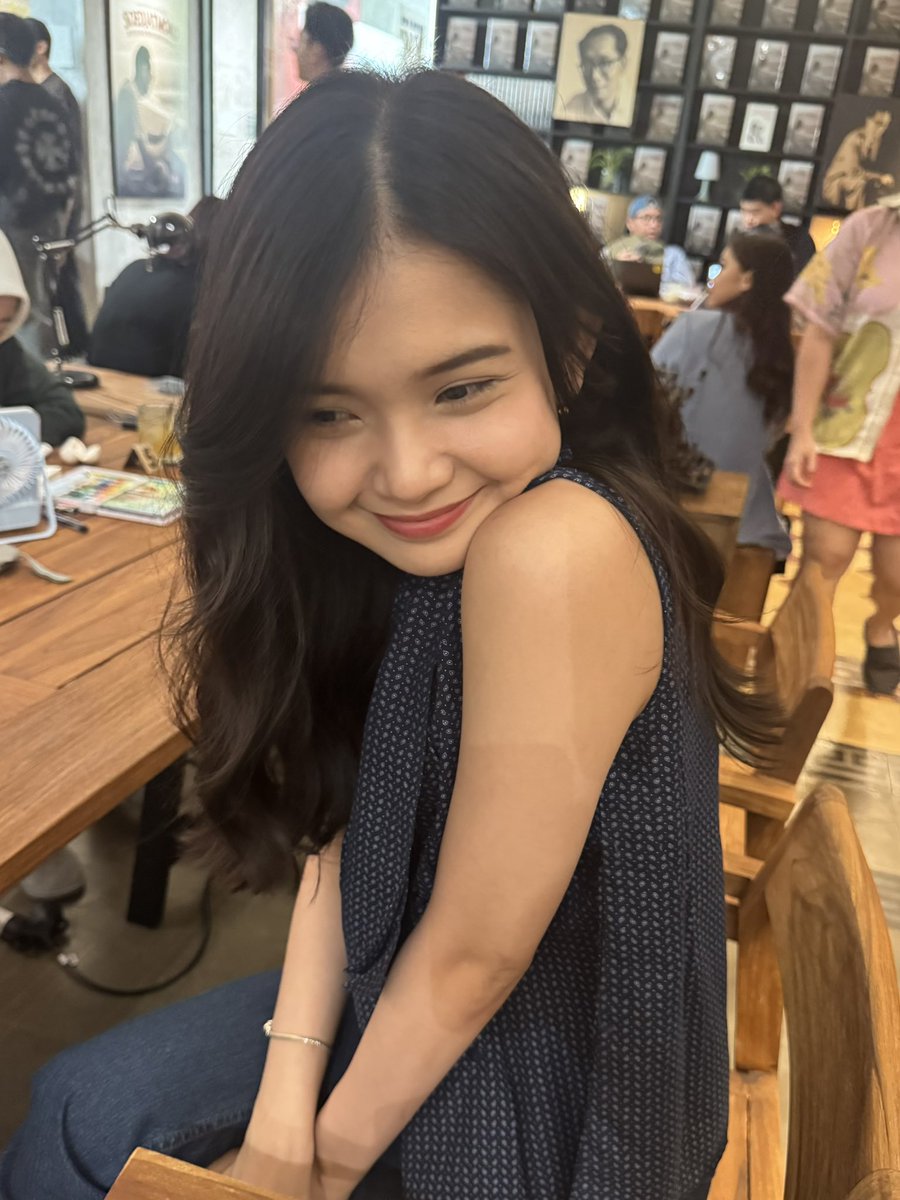 C_IndahJKT48's tweet photo. happy #SenIndah https://t.co/ihC5dSqNlf