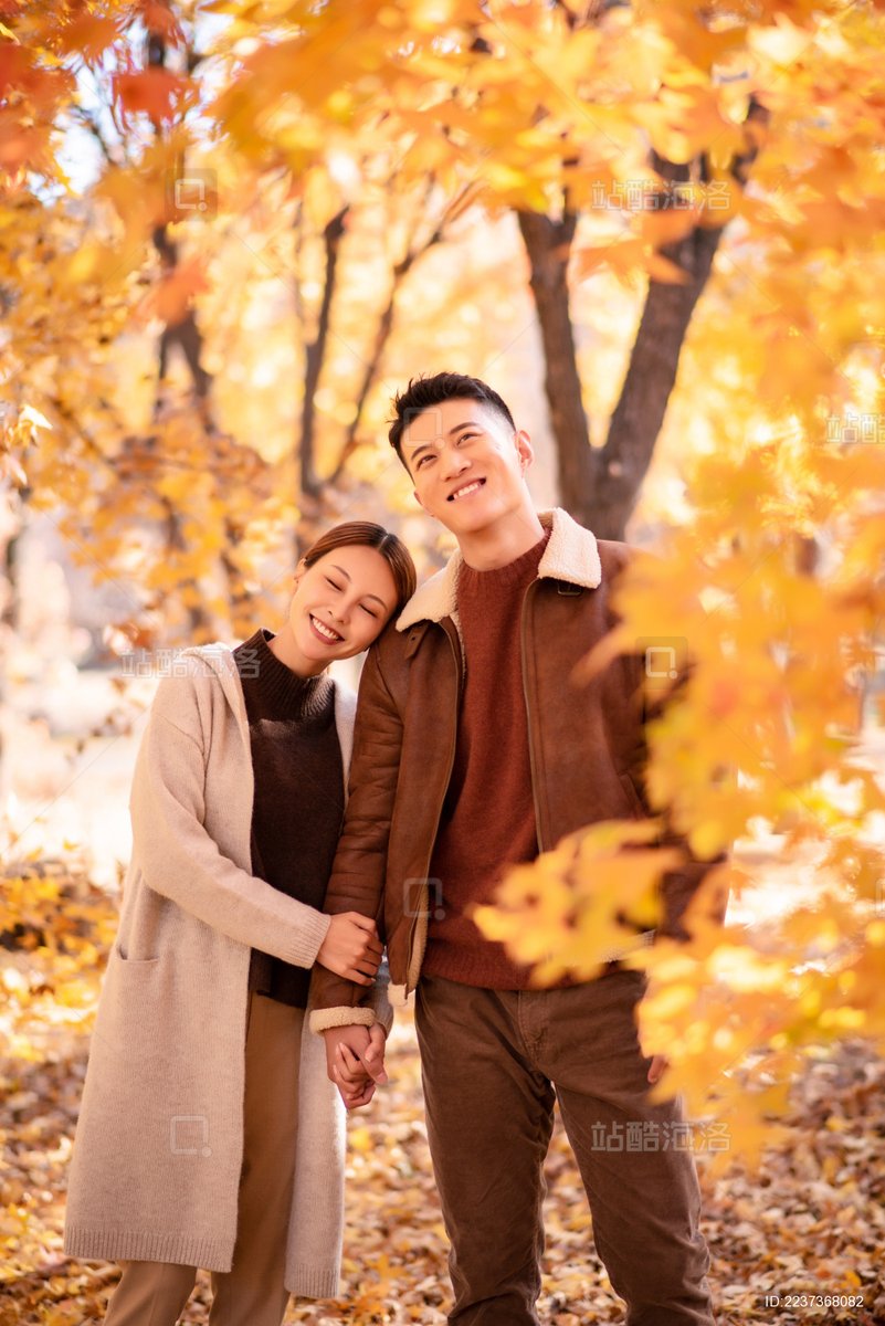 ESatterfie91315's tweet photo. A sleeper hit Korean romance film with stunning visuals and a heart-fluttering plot that’ll make you reach for the tissues and your phone to call your crush. Don’t sleep on this gem!， https://t.co/nxaiRpJSmm