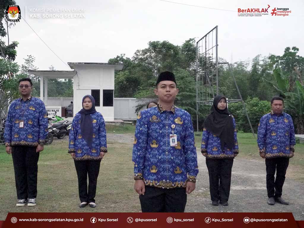 kpusorsel's tweet photo. #Temanpemilih, Dalam rangka memperingati HUT ke-81 Kemerdekaan Republik Indonesia, KPU Kabupaten Sorong Selatan melaksanakan upacara bendera pada Senin, 17/8/2026, di halaman kantor
Upacara diikuti oleh Komisioner dan staf KPU Kabupaten Sorong Selatan. https://t.co/EkOKfdGXoc