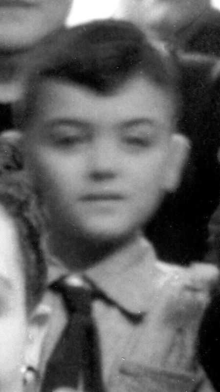 AuschwitzMuseum's tweet photo. 17 August 1935 | Dutch Jewish boy, Nick Kopinsky, was born in Amsterdam.

He was deported to #Auschwitz from #Westerbork in October 1943. He was murdered in a gas chamber after arrival selection. https://t.co/KNKDw3KuAt