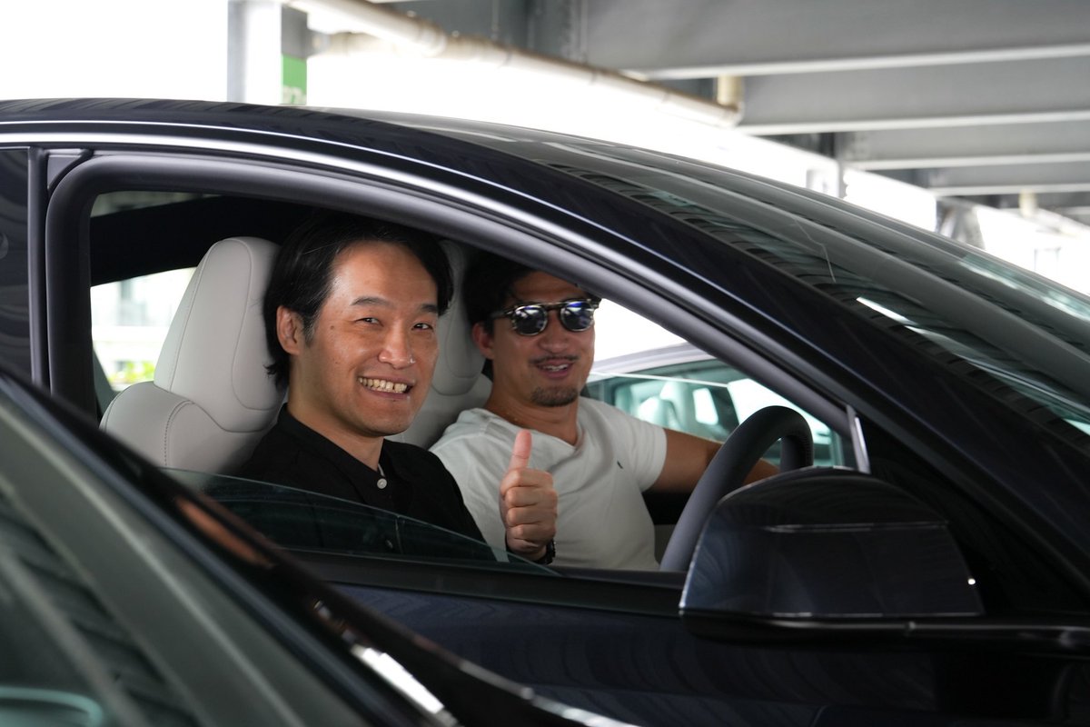_ApploanaKush's tweet photo. Welcome to Tesla Family!⚡️
全国のデリバリーセンターに加え、ホームデリバリーにご協力いただきありがとうございます。 https://t.co/Wu5HcNRiUS