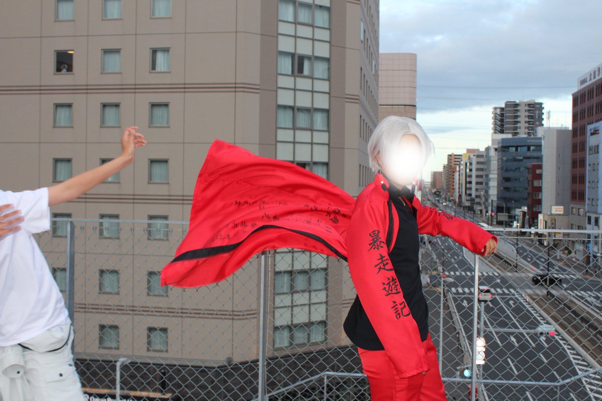 aruko_cos_'s tweet photo. これは撮影アシスタント真一郎 https://t.co/yPCUPDbhu0