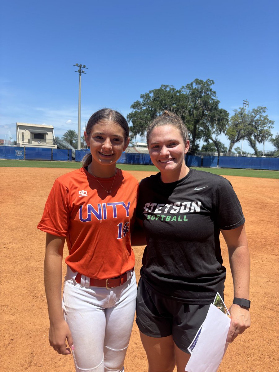 EmWilliams2030's tweet photo. I had a great time yesterday at the North Florida Prospect Camp with my @UnityPerez2030 teammate @JiaMeiKemp ! 

@VAUnitySB @RecruitMatador @D1Softball @d1fastpitch1 @LineDsoftball @SoftballDown https://t.co/tqcsM3TrHV