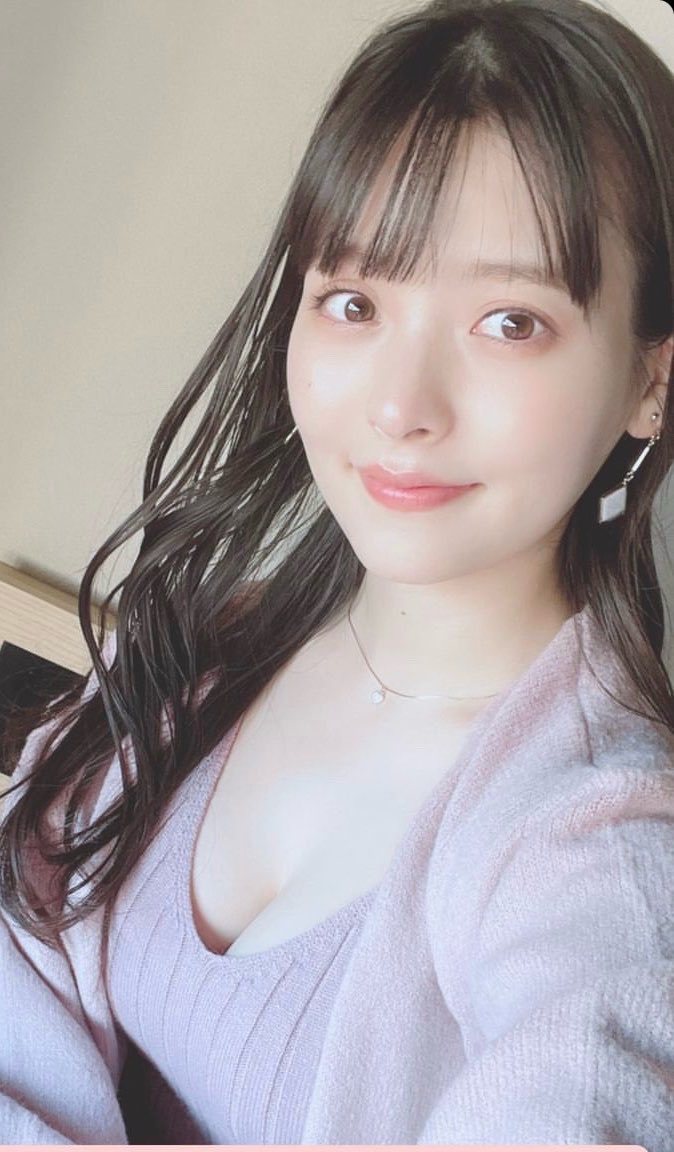 Mai98pm's tweet photo. デカ乳雌豚体型である必要もチンポ抜き顔まんこである必要もない性優のくせに、勃起ゴリッゴリに煽って来る雌💢💢💕根本までチン皮ズリ下ろしたズル剥けカリチンポで喉フェラさせて商売道具ぶっ壊してぇ💢💢💕デカそうな乳輪もクッセェ腋もチンズリに使う💢💕💕 https://t.co/Vh1rBXDRG9